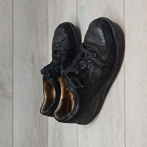 Finn Comfort Women Leather Sneakers shoes sz UK 7.5W US 9.5